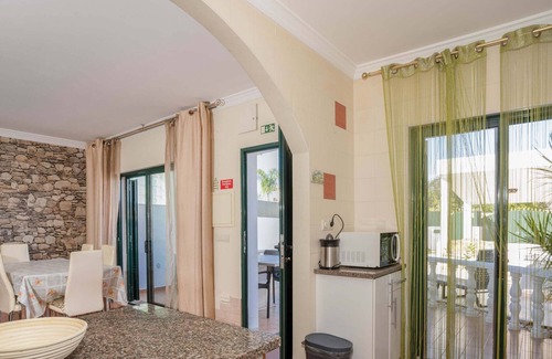 Correeira Ski Chalet | #039 Family w/Private Pool and AC