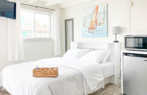 West Ocean City Resort | 04. Charming one-bedroom resort with pool