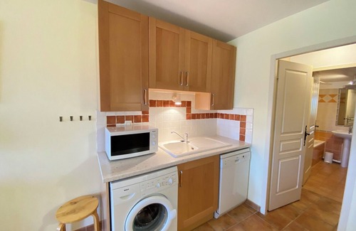 Brunet Apartment | 04B5 : Beautiful studio in a mas provençal - pool