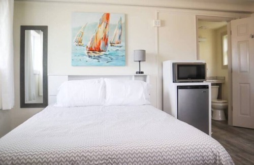 West Ocean City Resort | 05. Charming one-bedroom resort with pool