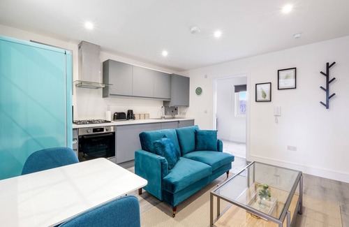 Yiewsley Apartment | 05 - Luxury 1 Bed Apartment Free Parking- West Drayton