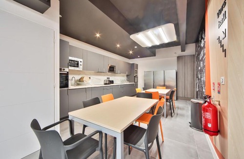 Charenton-le-Pont Apartment | 06.Chambre double#CoLiving#Loft#HomeCinema#fitness