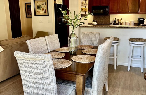 La Quinta Villa | 065127 3BR STUNNING Ground Floor Resort Villa w/Mt Views, Pool steps away