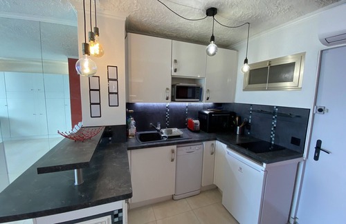 Saint-Laurent-du-Var Apartment | 06BH - Beautiful seafront studio