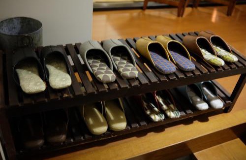 Aki Ward House | 1日1組限定 5LDKお洒落古民家 駐車場2台 夜景を望む宿 "一休庵" Traditional house with yard and parking