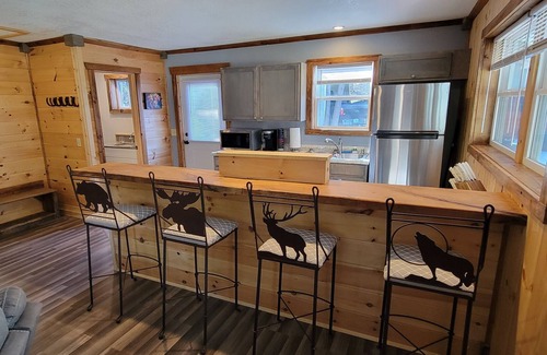Hayesville Cabin | 1/1 Cozy cabin Perfect for 2.