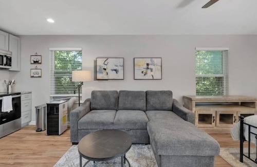 Tallahassee Apartment | 1/1 Studio in the Heart of Tally