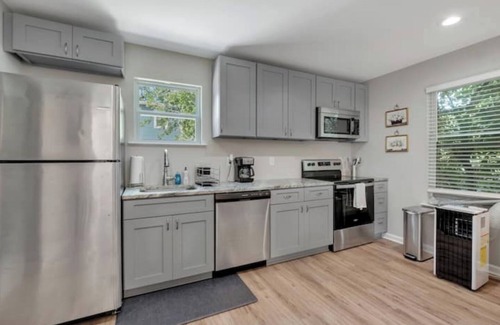 Tallahassee Apartment | 1/1 Studio in the Heart of Tally