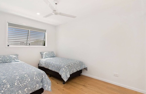 Caloundra House | 1/17 Suller Street Caloundra QLD