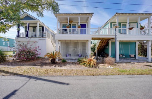 Pass Christian Cottage | < 1/2 Mi to Beach: Gem w/Lanai in Pass Christian
