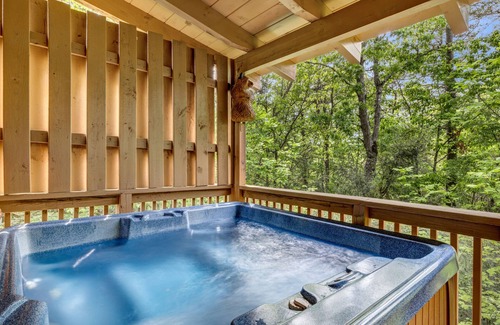 Pigeon Forge Cabin | 1/2 Mile to the Parkway! Hot Tub - 3BR/2BA - Perfect Location!