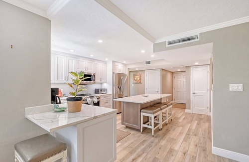 Siesta Key Condo | 1-204 in Sarasota, FL