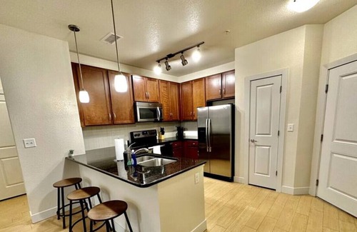 Lone Tree Apartment | 1/4 Mile from Sky Ridge Medical