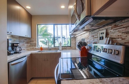 Del Mar House | 1.5 Blocks From The Beach: The Low Tide in Del Mar - New Listing