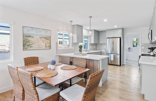Townsite House | 1.5 miles the beach. Walk to the Pier! Parking and private backyard. Game room