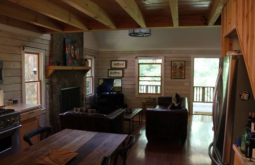 Highlands House | 1.7 miles from town yet it feels like you're in a National Forest (you are)