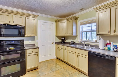 Conway House | < 1/8 Mi to Boat Ramp: Family Home in Conway