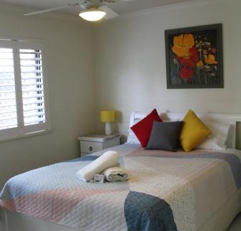 Noosaville Apartment | 1 Aarons Villa