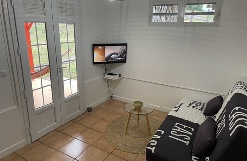 Tartane House | 1- Authentic T2 & Large garden near the beach