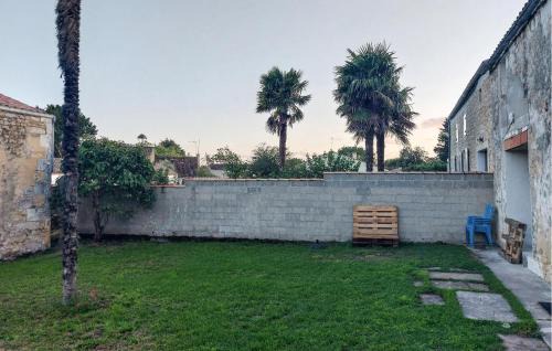 La Gripperie-Saint-Symphorien House | 1 Bedroom Cozy Home In La-Gripperie-Saint-Sym