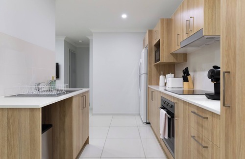 Rocklea Apartment | 1 Bdr Apt! GST Credits! Kitchen! Parking! 339F1