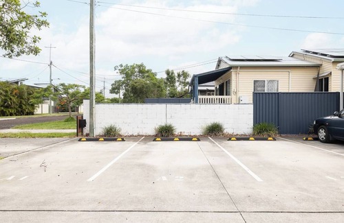 Rocklea Apartment | 1 Bdr Apt! GST Credits! Kitchen! Parking! 316F1