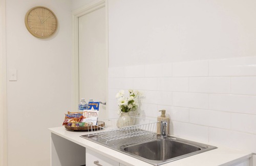 Rocklea Apartment | 1 Bdr Apt! GST Credits! Kitchen! Parking! 314F1