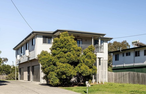 Rocklea Apartment | 1 Bdr Apt! Spotless! Garage Parking! 219D1