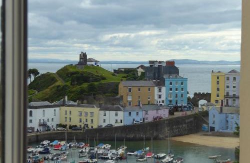 Tenby Apartment | 1 Beachtop Court