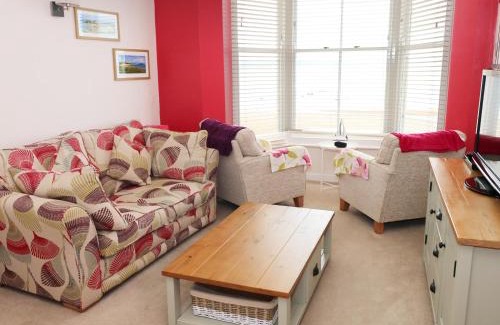 Tenby Apartment | 1 Beachtop Court