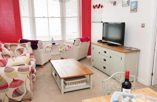 Tenby Apartment | 1 Beachtop Court