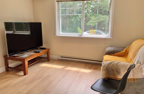 Port Coquitlam House | 1 Bed 1 Bath Suite Coquitlam Centre