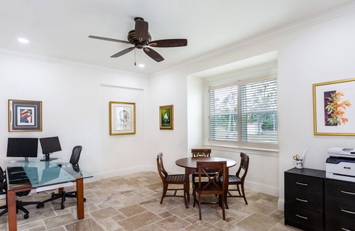 Rural Estates House | 1 bed / 1 bath Suite 06 in Naples, FL Bed & Breakfast. Fully furnished with amenities.