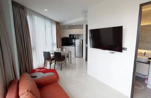 Bang Tao Apartment | 1 Bed Apartment City View near beach