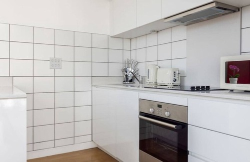 Bromley North Apartment | 1 Bed Apartment in Bow with Balcony