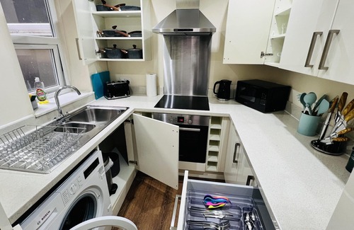 Ealing Apartment | 1-Bed Apartment in Ealing