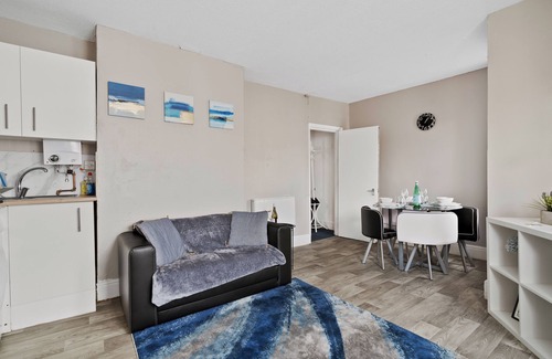 Southampton City Centre Apartment | 1 Bed Apartment with Parking & close to Southampton Train Station & Common Park