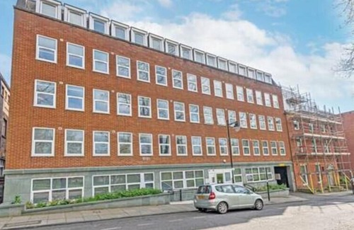 Preston Apartment | 1 Bed apt near Winkley Square