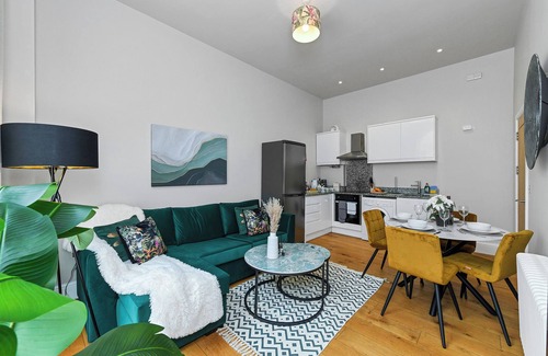 Nottingham City Centre Apartment | 1 Bed Apt Next to Market Square & Transport Links