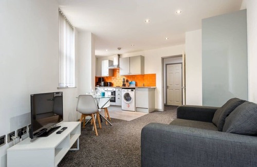 Halifax Apartment | 1 Bed Budget Friendly Flat in Central Halifax