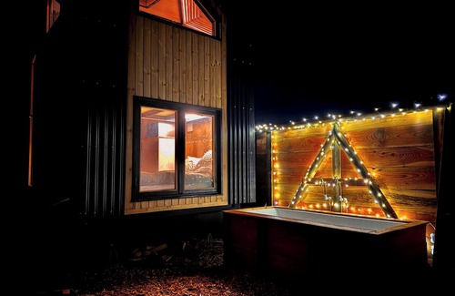 Mortehoe Cabin | 1 Bed Cabin - Sleeps 2 - Parking