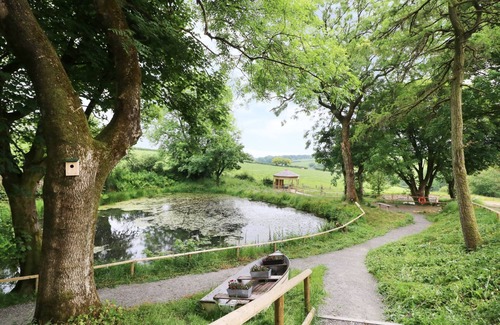 Llandyssiliogogo Cottage | 1 bed Clock house cottage with hot tub, West Wales