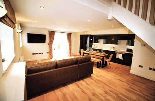 Berwick-upon-Tweed Villa | 1 Bed Cottage - Plus Sofa Bed - Sleeps 4 - Pets