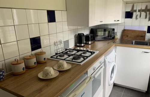 Ambrieres-les-Vallees House | 1 Bed Cottage - Sleeps 2 - Garden - Parking - Wifi