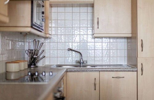 Canonbury Apartment | 1 Bed Flat with Balcony in Dalston