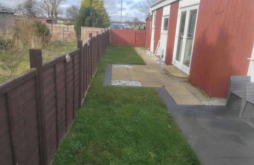 Hornsea Cabin | 1 bed-Garden-Parking-Pets-10 mins to beach