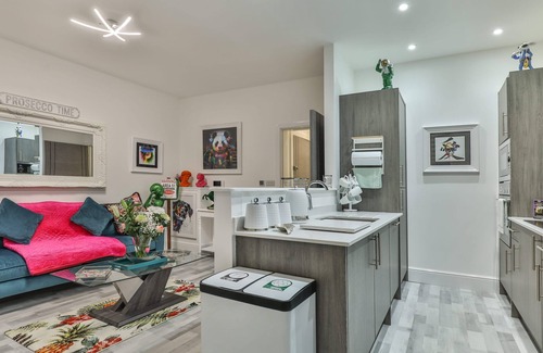 Scarborough House | 1 Bed House - Sleeps 2 - Parking - Wifi