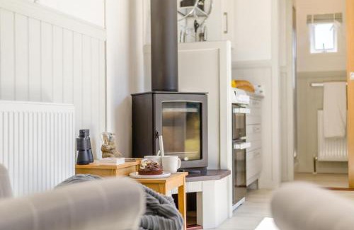 Aldborough Cabin | 1 Bed in Baconsthorpe oc-b32691