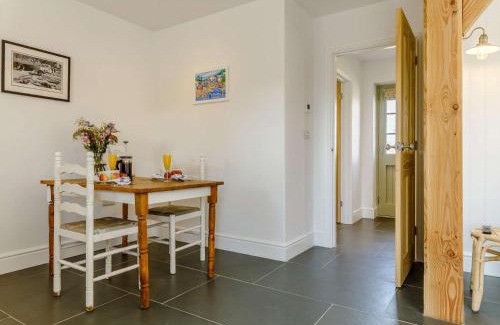 Grade House | 1 Bed in Cadgwith 82496