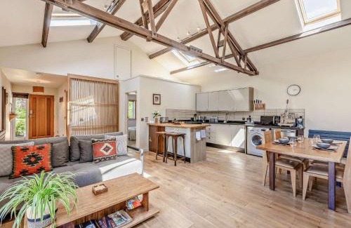 Chichester House | 1 Bed in Chichester 77402